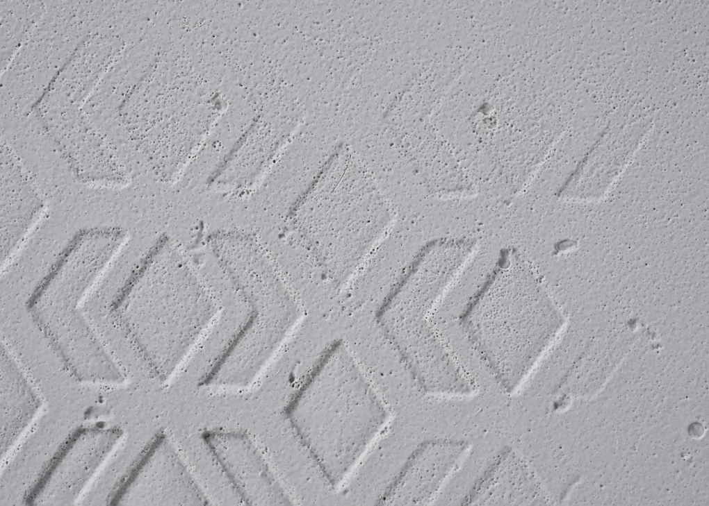 PLASTOVÝ KVETINÁČ NA KOLIESKACH BETONIQUE 60X40X40 CM IMITÁCIA BETÓNU SIVÁ