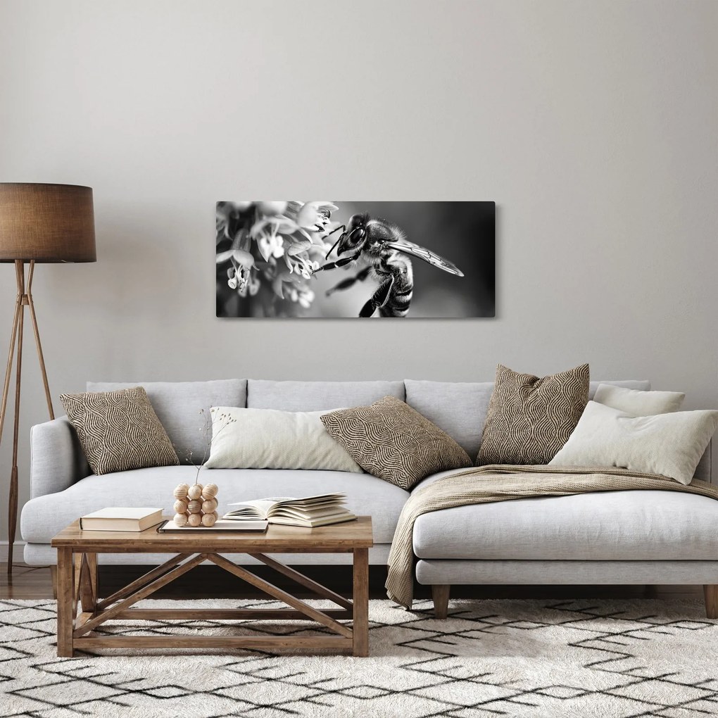 Obraz - Detail včely (120x50 cm)