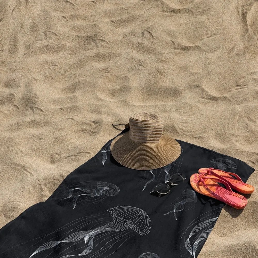 Čierno-biela plážová osuška 90x180 cm Jellyfish - DecoKing