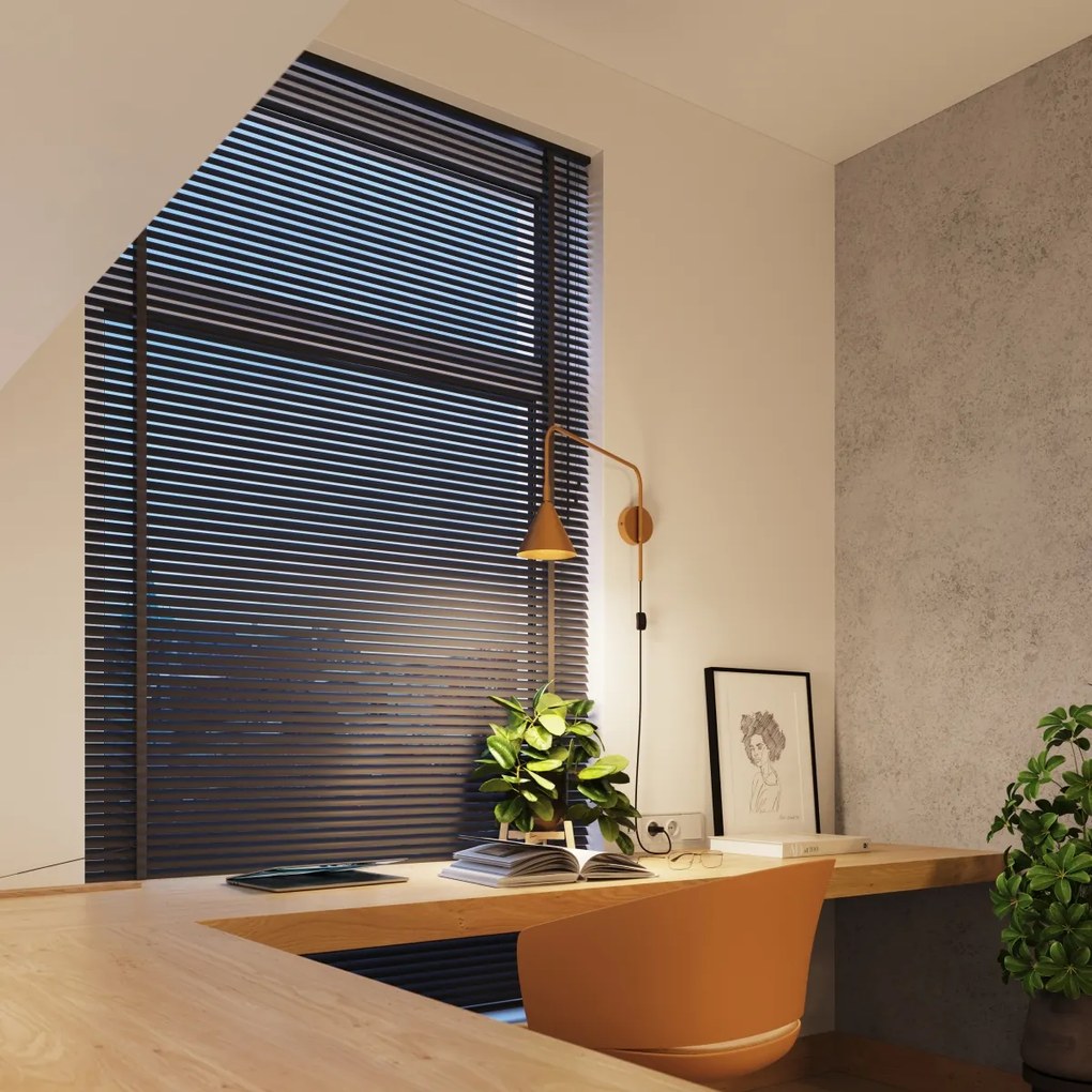 Nástenné svietidlo Nox, 1x zlaté kovové tienidlo, vypínač