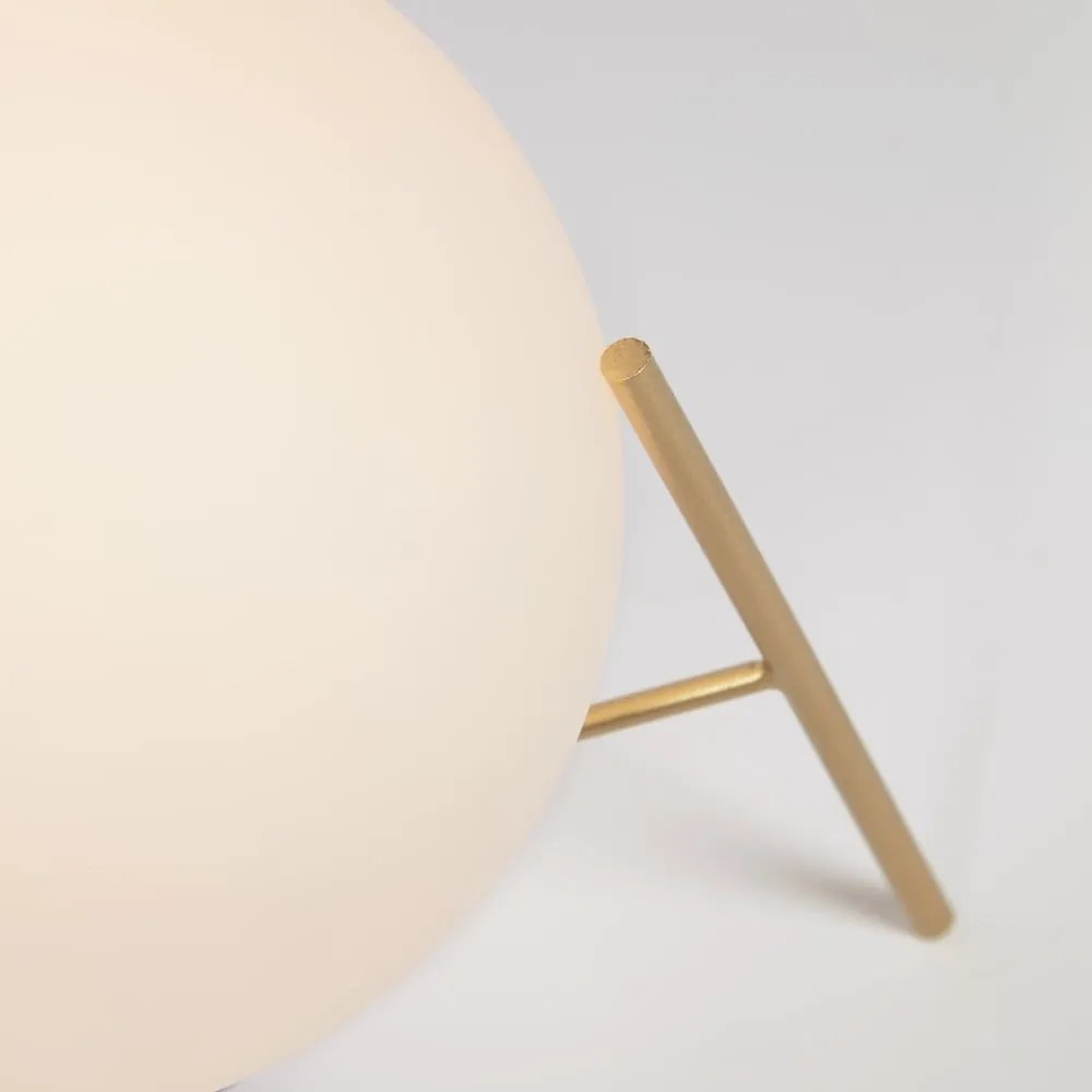 Stolová lampa so skleneným tienidlom v bielo-zlatej farbe (výška 22 cm) Seina - Kave Home