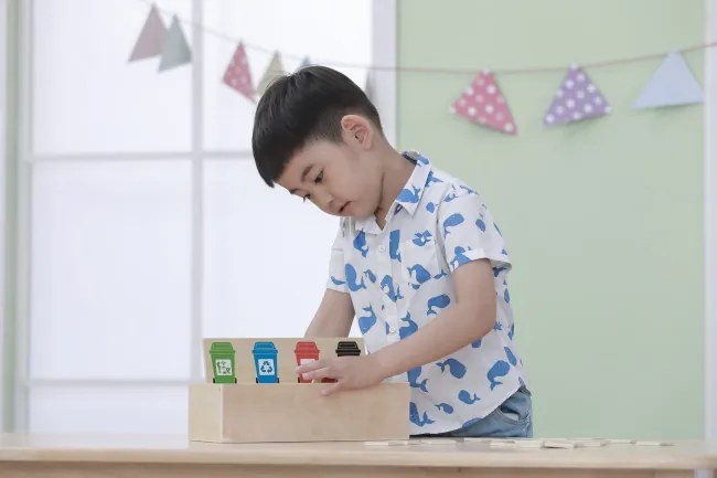 Drevená edukatívna hra na triedenie odpadu Viga 44504