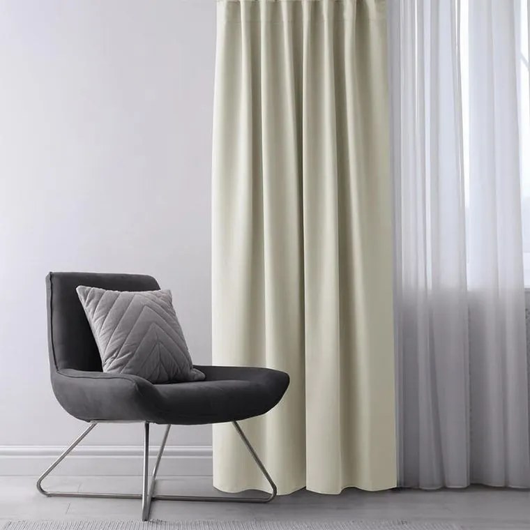 Zatemňovací záves blackout RESTILO krémový 140 x 245 cm 1 ks