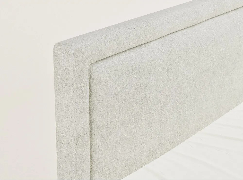 Krémovobiela boxspring posteľ s úložným priestorom 180x200 cm Fresco – Maison de Rêve