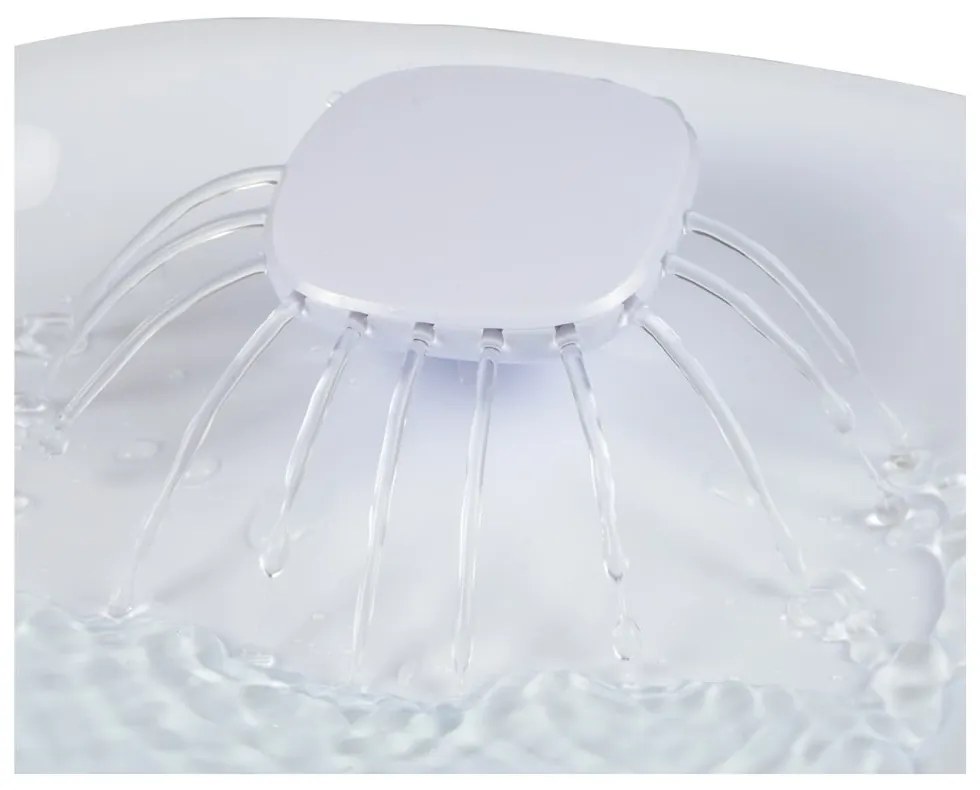 Plastová fontána – Love Story