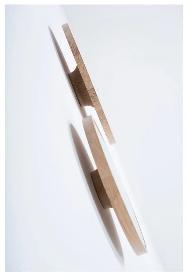 Nástenné zrkadlo s rámom z masívneho dubového dreva Gazzda Look, ⌀ 22 cm