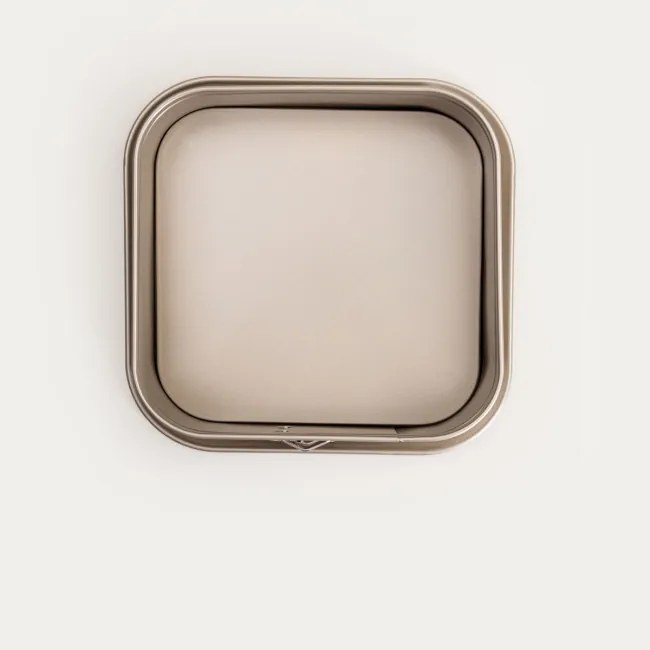 Forma na pečenie FEBE zlatá 776656