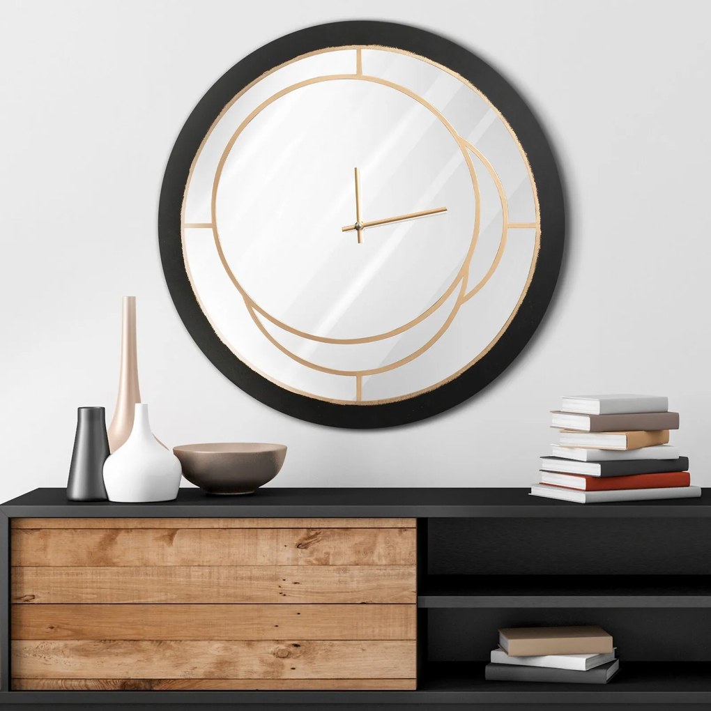 Dekoračné nástenné hodiny v modernom minimalistickom štýle