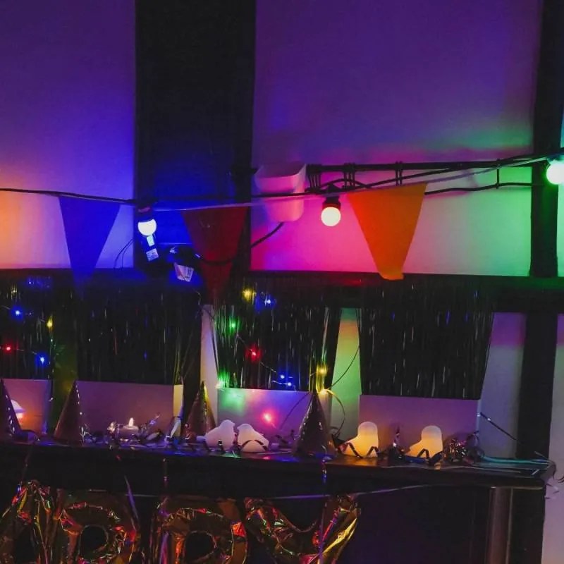 DECOLED LED žárovka, červená, patice E27