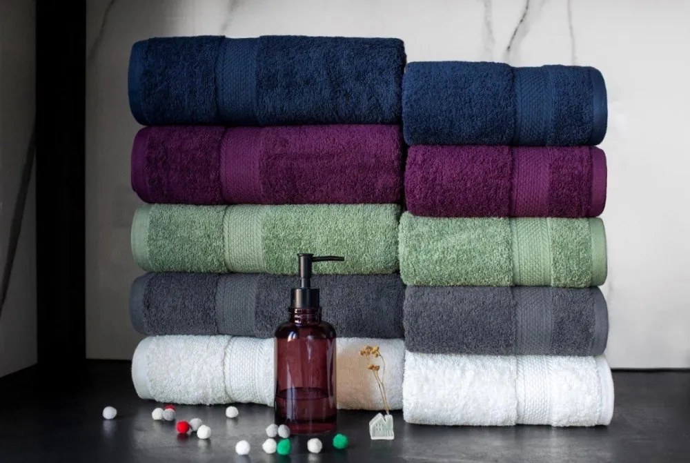 Uterák z kvalitnej bavlny s elegantným detailom Šírka: 50 cm | Dĺžka: 90 cm