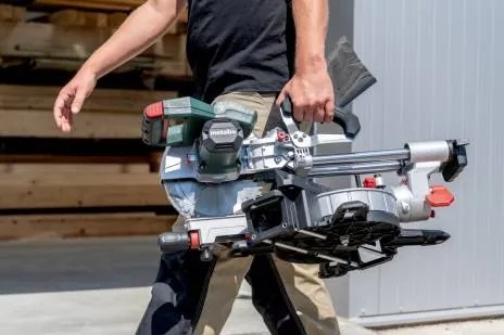 Metabo KGS 18 LTX BL 254 Akumulátorová Skracovacia píla s funkciou ťahu 614254850metabo.pl