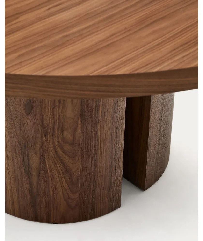 Okrúhly jedálenský stôl s doskou v dekore orechového dreva ø 150 cm Nealy – Kave Home