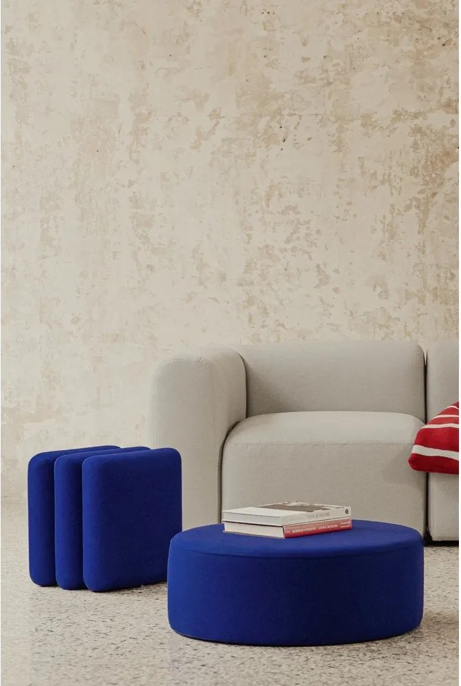 Modrý vlnený taburet Folk – noo.ma