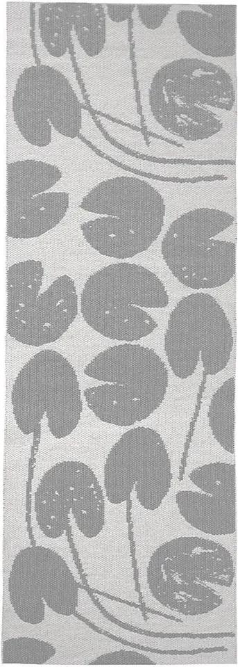 Fine Little Day Plastový koberec Water Lilies Grey 70x200 cm