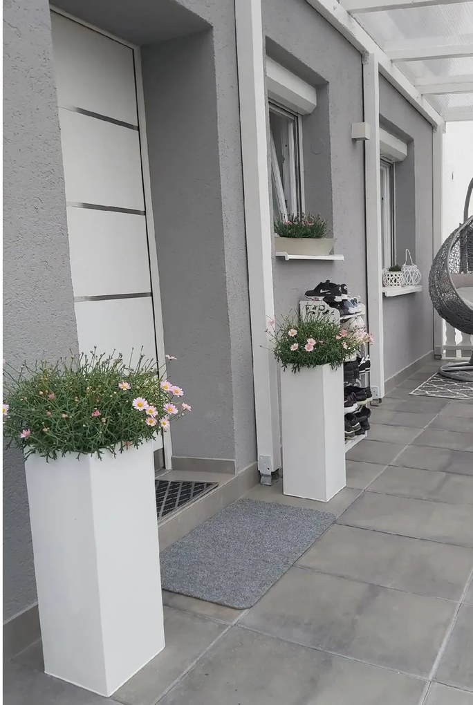 Kvetináč BLOCK, pozink, výška 80 cm, biely, vr. zavlaž. systému