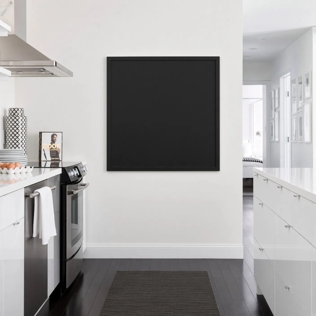 Toptabule.sk  Čierna kriedová tabuľa v čiernom drevenom ráme COLOR 90x120 cm
