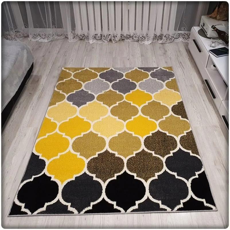 Dekorstudio Moderný koberec SUMATRA - Žltý marocký vzor Rozmer koberca: 140x190cm