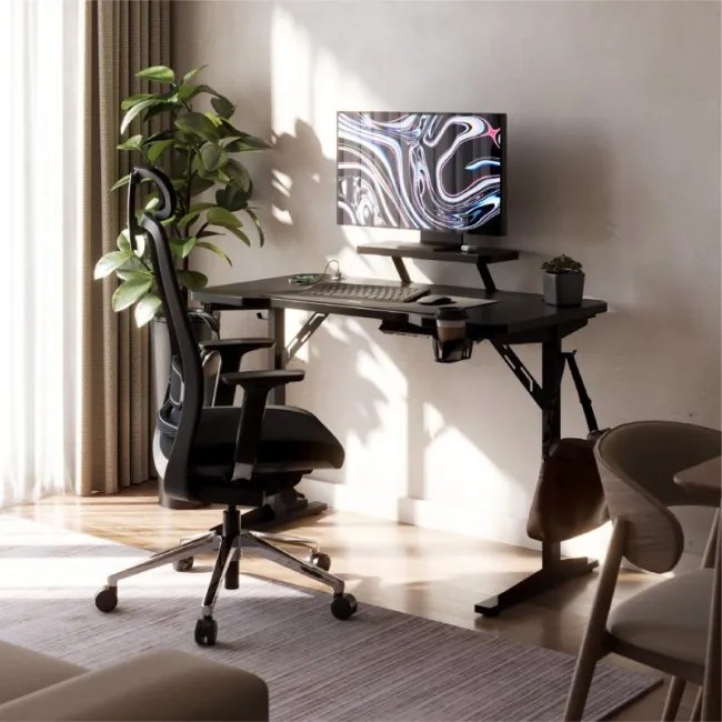 Herný stôl Mark Adler Leader 5.1 čierny