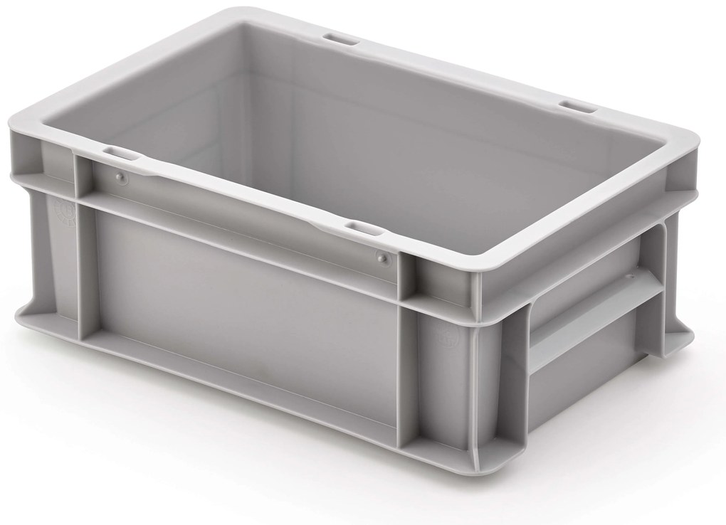 Balenie plastových euro prepraviek UNISTA s uzavretými úchytmi