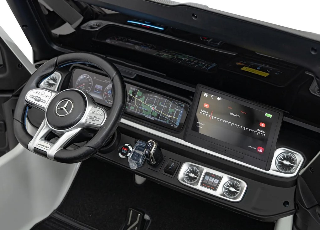 Ramiz Auto Mercedes Benz G63 AMG XXL STRONG MP4 biele