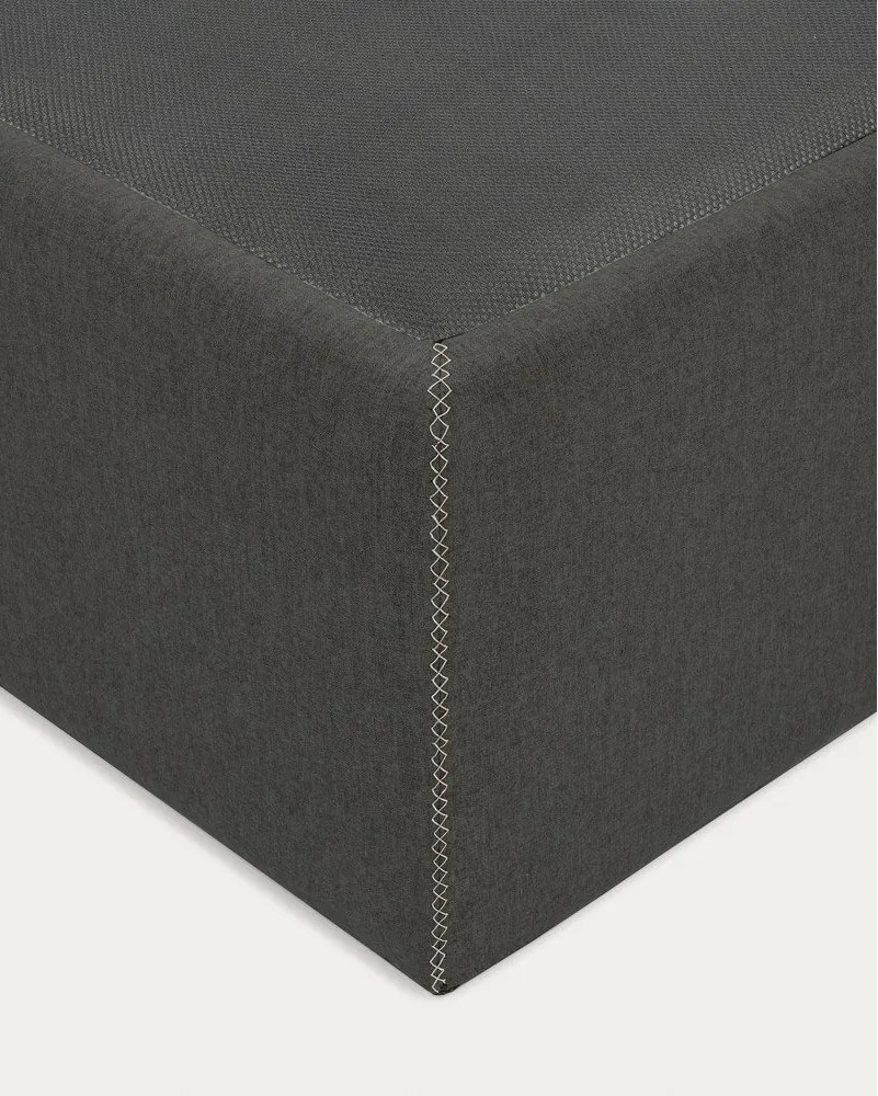 Čierna čalúnená jednolôžková posteľ s úložným priestorom 90x190 cm Matters – Kave Home