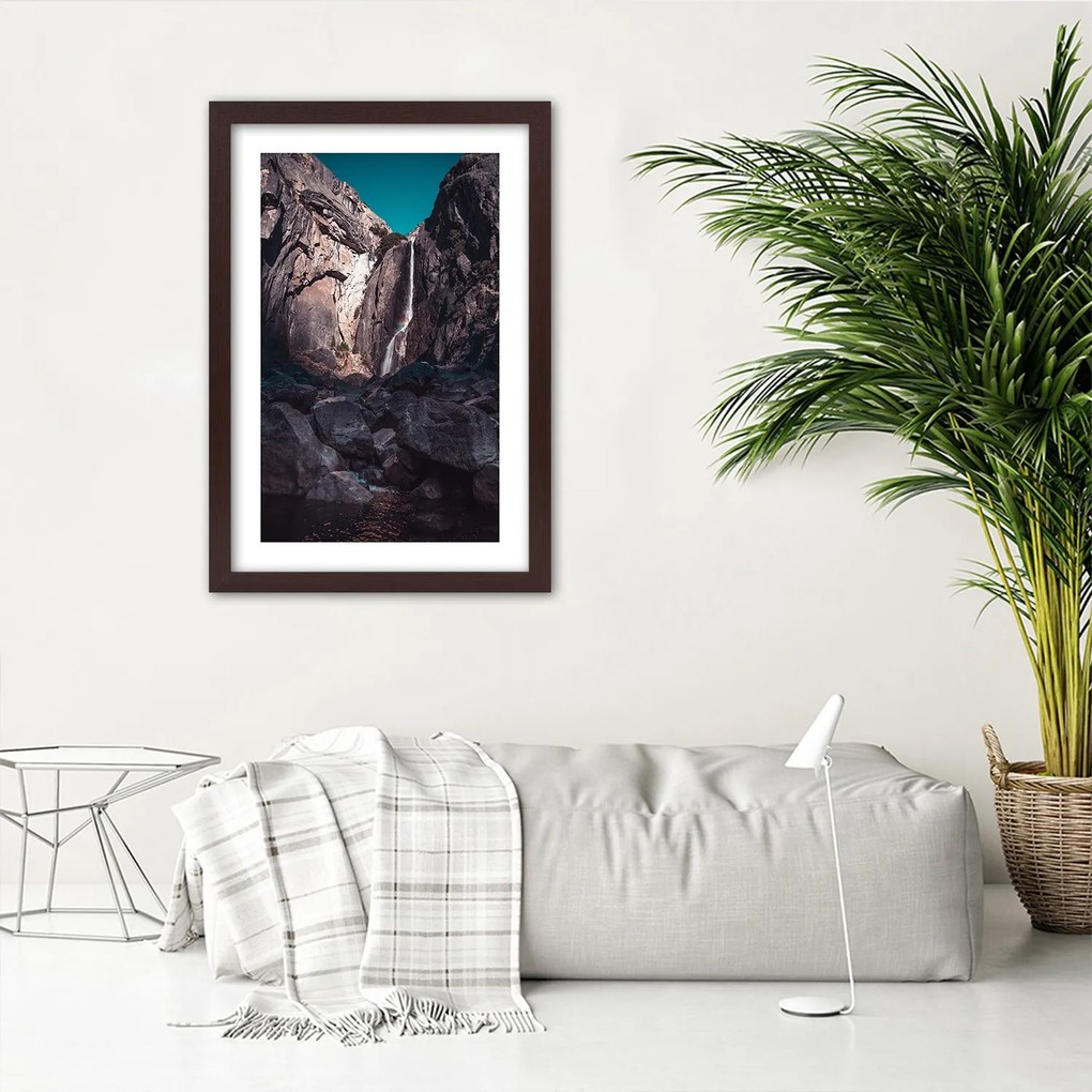 Gario Plagát Vodopád medzi vysokými skalami Farba rámu: Bez rámu, Rozmery: 40 x 60 cm