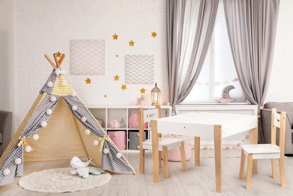 Stolík s dvoma stoličkami, sada detského nábytku