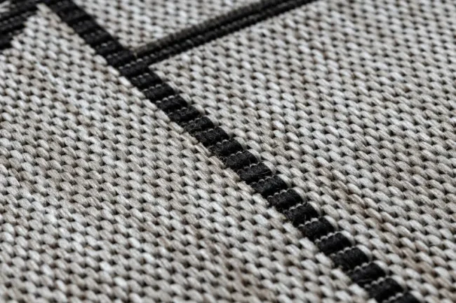 Koberec SIZAL FLOORLUX 20605 geometrický trojuholník - strieborný / čierny