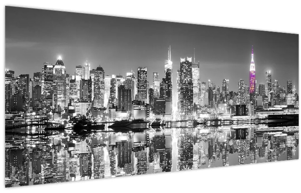 Obrázok - New York a fialový mrakodrap (120x50 cm)