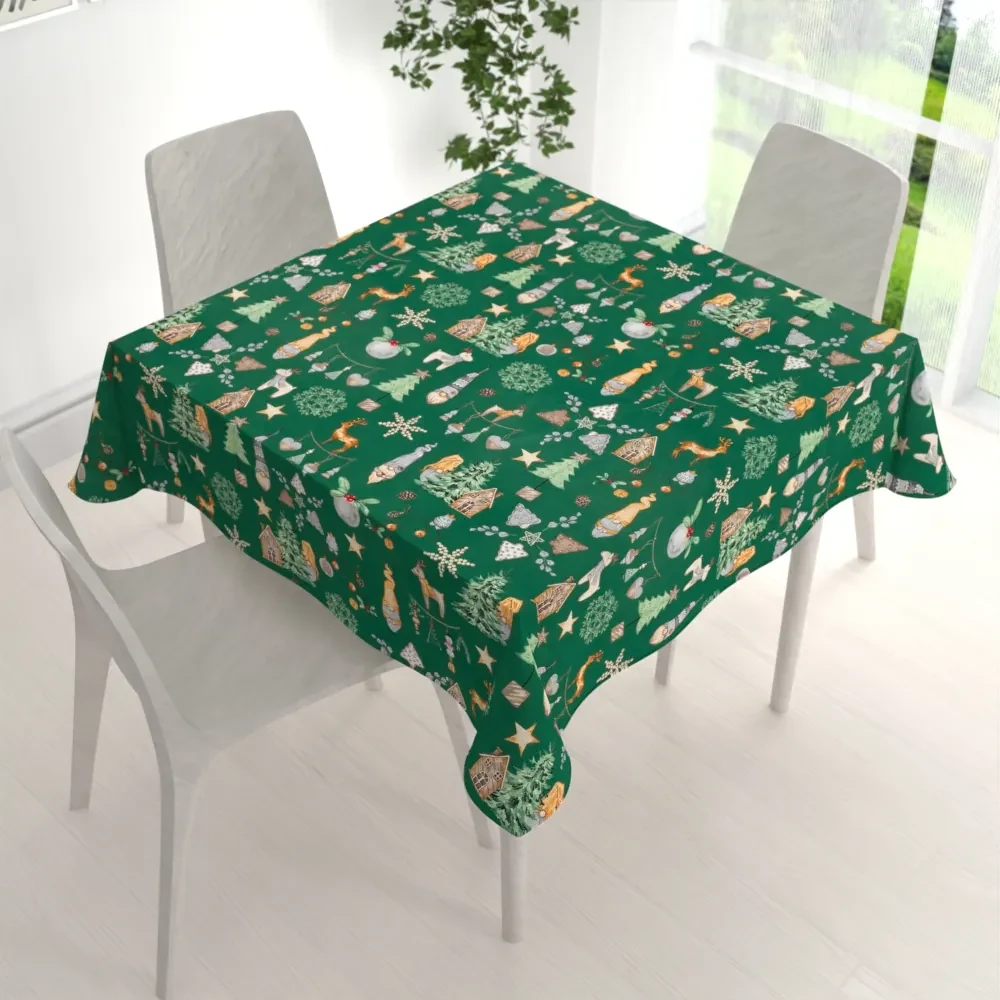 Biante Vianočný bavlnený štvorcový obrus Sandra SA-508 Vianoční škriatkovia a ozdoby na zelenom 50x50 cm