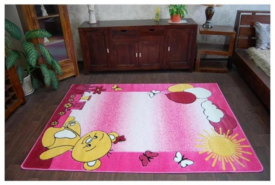 Detský kusový koberec Medvedík ružový 240x330cm