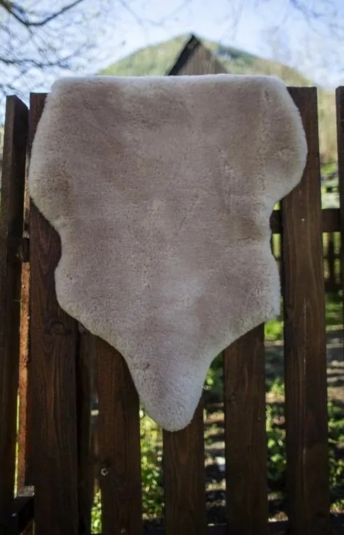 Ovčia kožušina béžová strihaná Kožušina: M- 110x65 cm