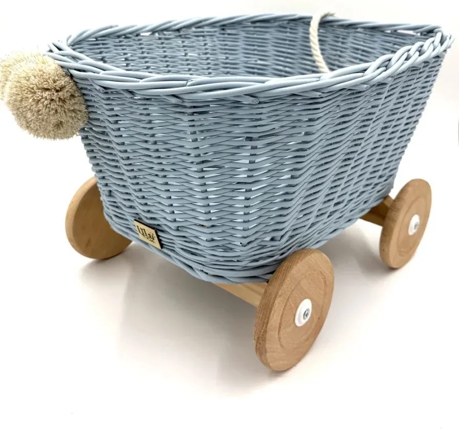 Prútený vozík na ťahanie za šnúrku - svetlomodrá