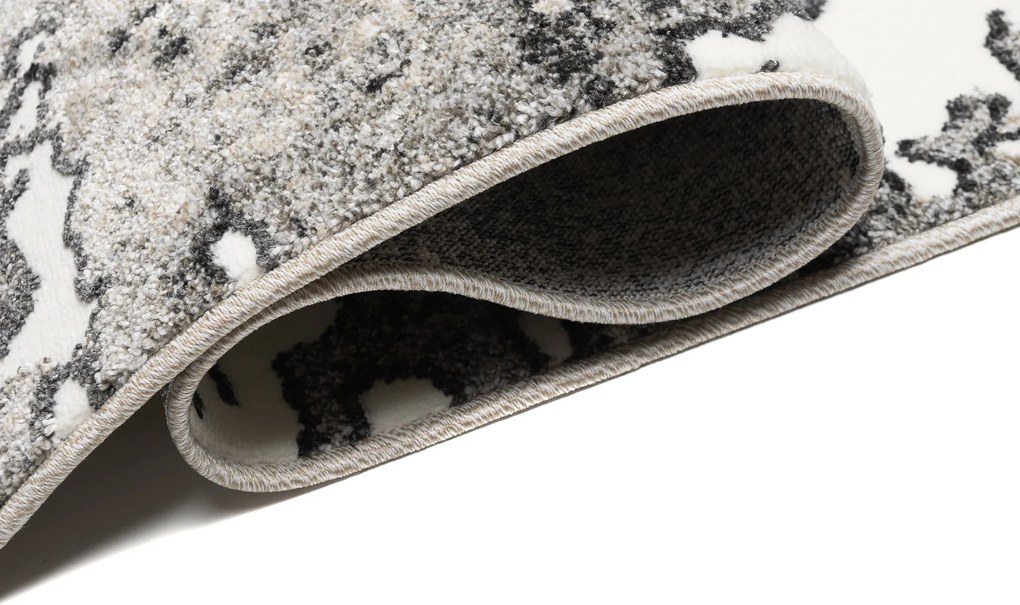 TA Koberec MU47A SVETLO ŠEDÝ VÁNOK FVI Rozmer: 120x170 cm