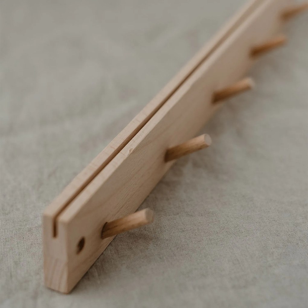 Eulenschnitt Drevený vešiak so stojančekom na karty 42 cm