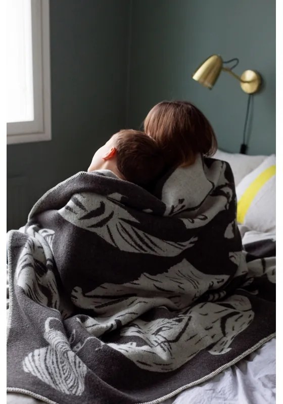 Vlnená deka Kissanpäivät 130x180, tmavo sivo-biela