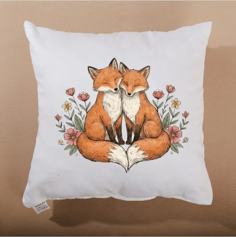 Dekoratívny vankúš Fox Love 40x40 cm EMI