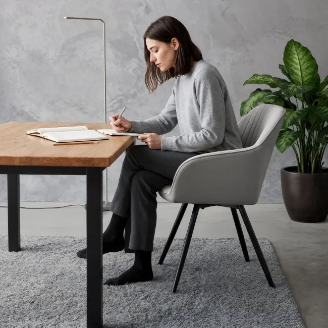 Sada štyroch otočných jedálenských stoličiek TURNO zamatové, sivé / čierne nohy (4 ks)