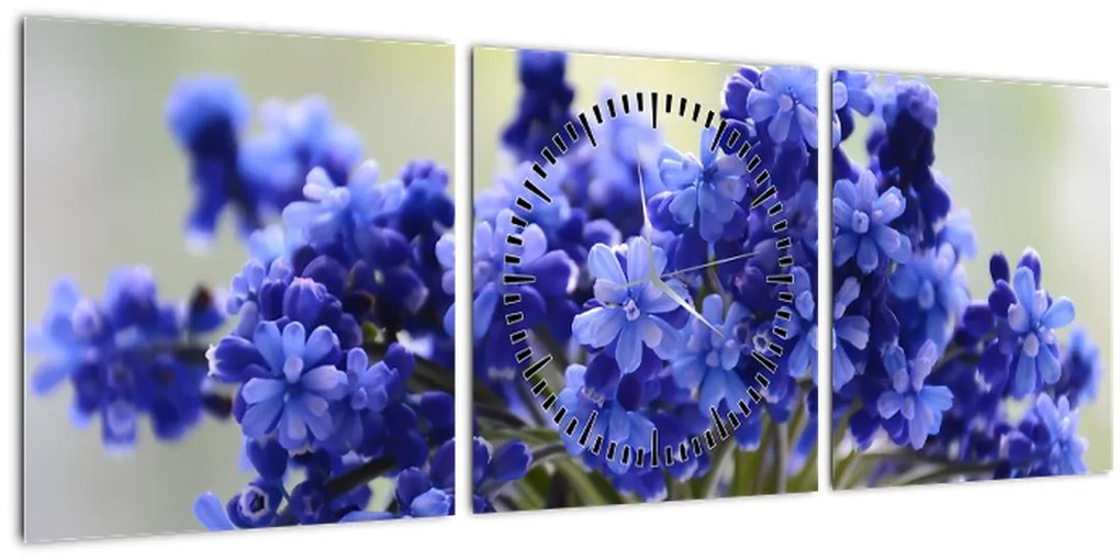 Obraz kytice modrých kvetov (s hodinami) (90x30 cm)