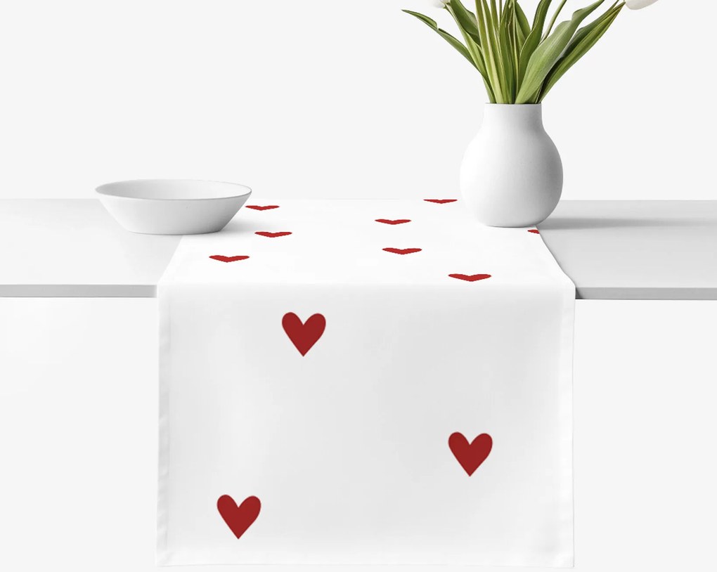 Goldea behúň na stôl 100% bavlnené plátno - červené srdiečka na bielom 20x140 cm