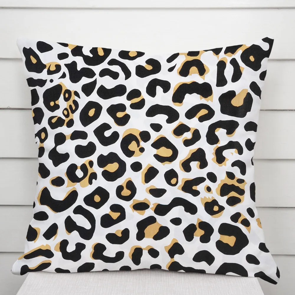Biante Bavlnená obliečka na vankúš Sandra SA-409 Leopardí vzor na bielom 40 x 60 cm
