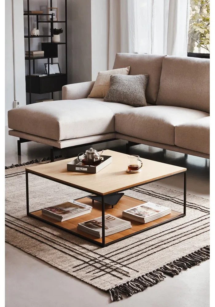 Konferenčný stolík s doskou v dubovom dekore 80x80 cm Yona - Kave Home