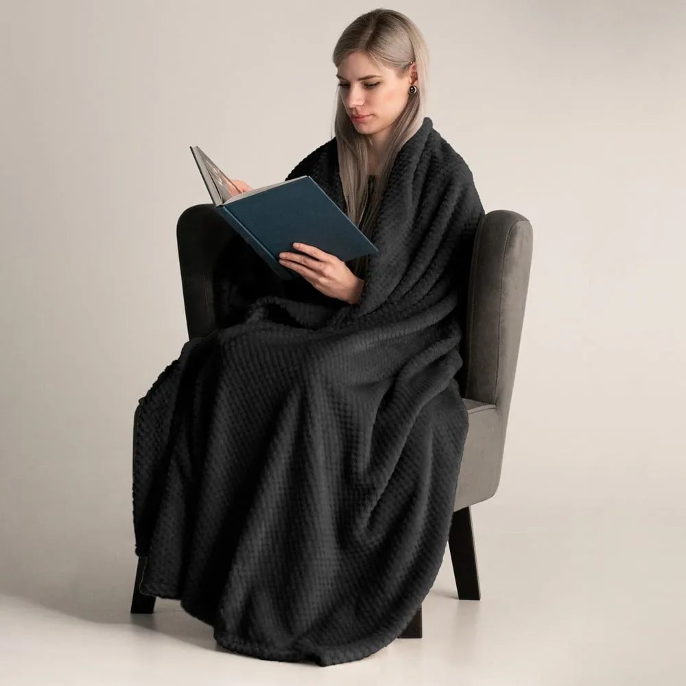 Čierna deka z mikrovlákna DecoKing Henry, 150 × 200 cm