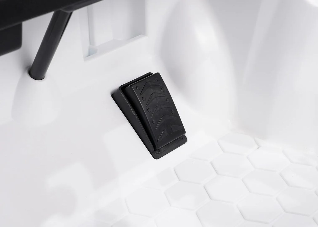 Ramiz Porsche Cayenne Biele vozidlo