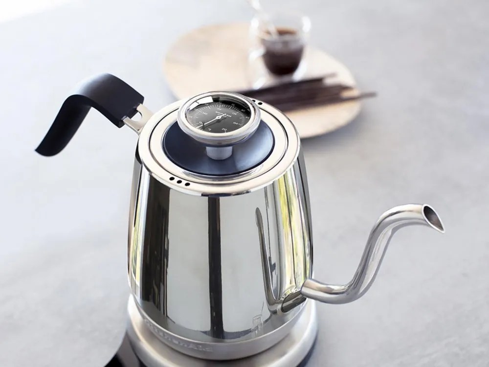 Digitálna rýchlovarná kanvica KitchenAid Digital Precision, 5KEK1032ESS