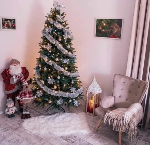 Vianočná borovica 220 cm
