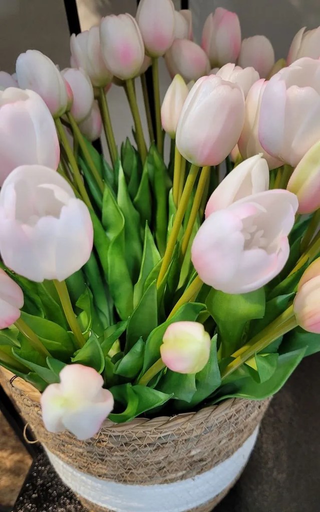 Kytica 7ks svetlo ružových realistických tulipánov Tulips - 45cm