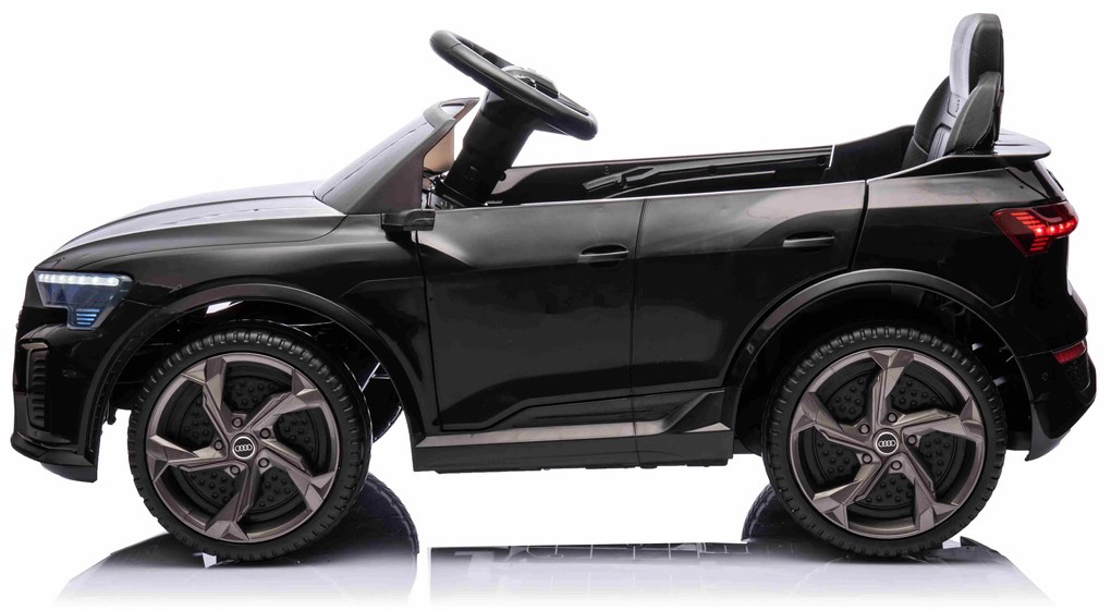 Detské elektrické vozidlo Audi SQ8 - čierna