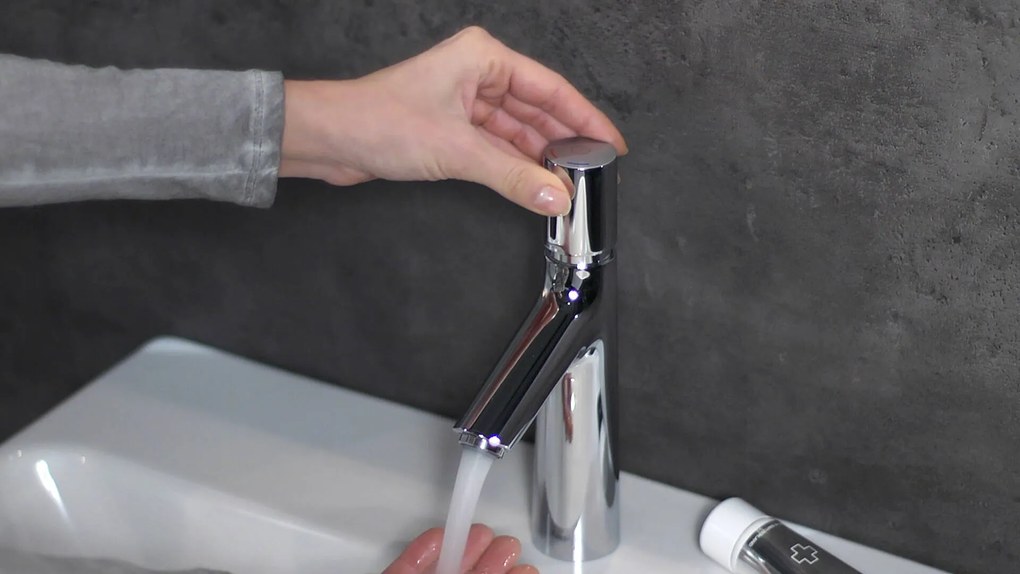 Hansgrohe Talis Select S, umývadlová batéria s výpustom, ovládanie tlačidlom, chrómová, 72042000