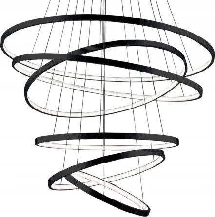 Moderná lampa s prenikajúcimi kruhmi nad oddychovou zónou Wheel